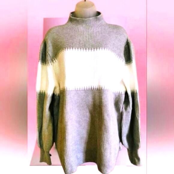 SWEATER  GRAY & WHITE CUSHY KNIT  NEW Large - Picture 4 of 6